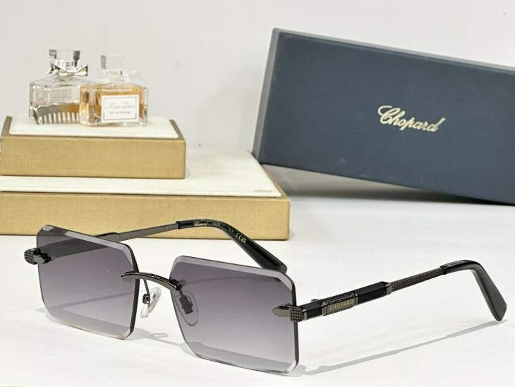 Picture of Chopard Sunglasses _SKUfw69701484fw
